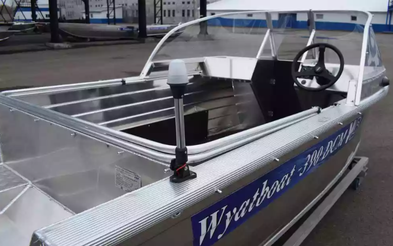Алюминиевый катер Wyatboat-390 DCM Увеличенный борт в Миассе