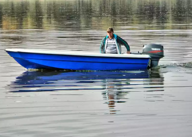 Стеклопластиковая лодка Wyatboat 430 тримаран в Миассе