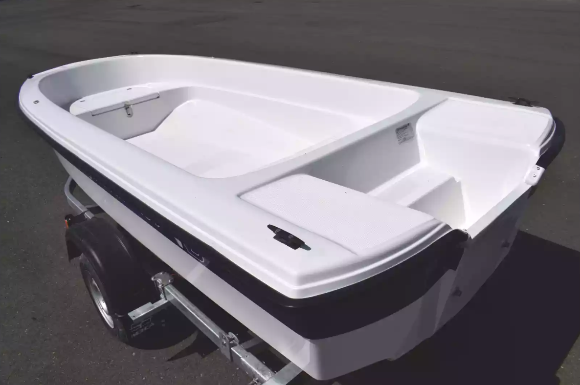 Стеклопластиковая лодка Wyatboat 430 тримаран в Миассе