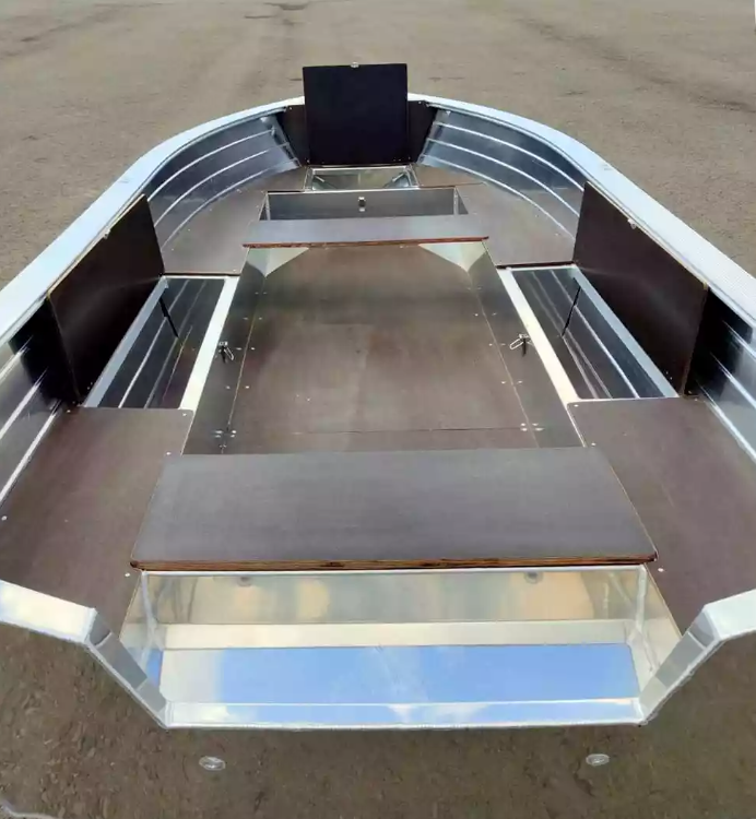 Алюминиевая лодка Неман-400 в Миассе