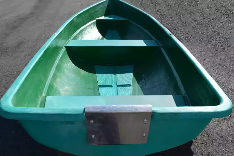 Стеклопластиковая Лодка Голавль в Миассе