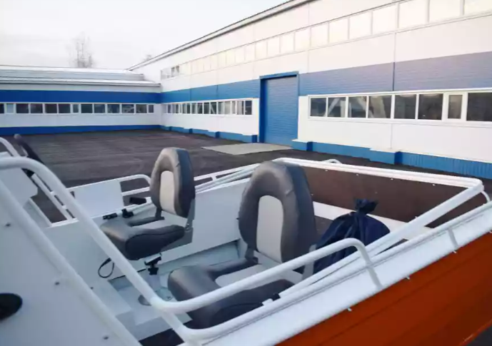 Алюминиевый катер Неман-500 (каютный) в Миассе