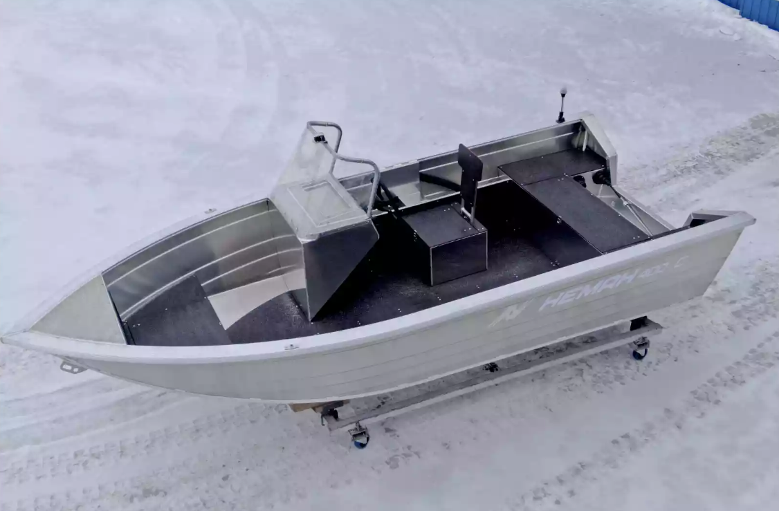 Алюминиевая лодка Неман-400 С в Миассе