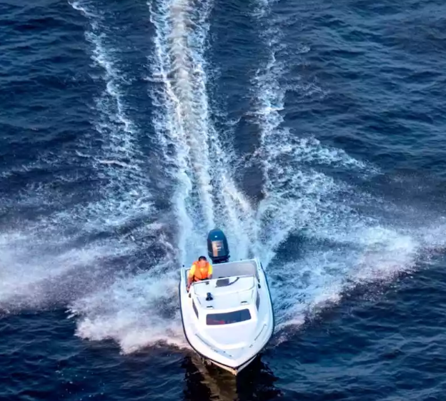 Стеклопластиковый катер Neman-500 в Миассе