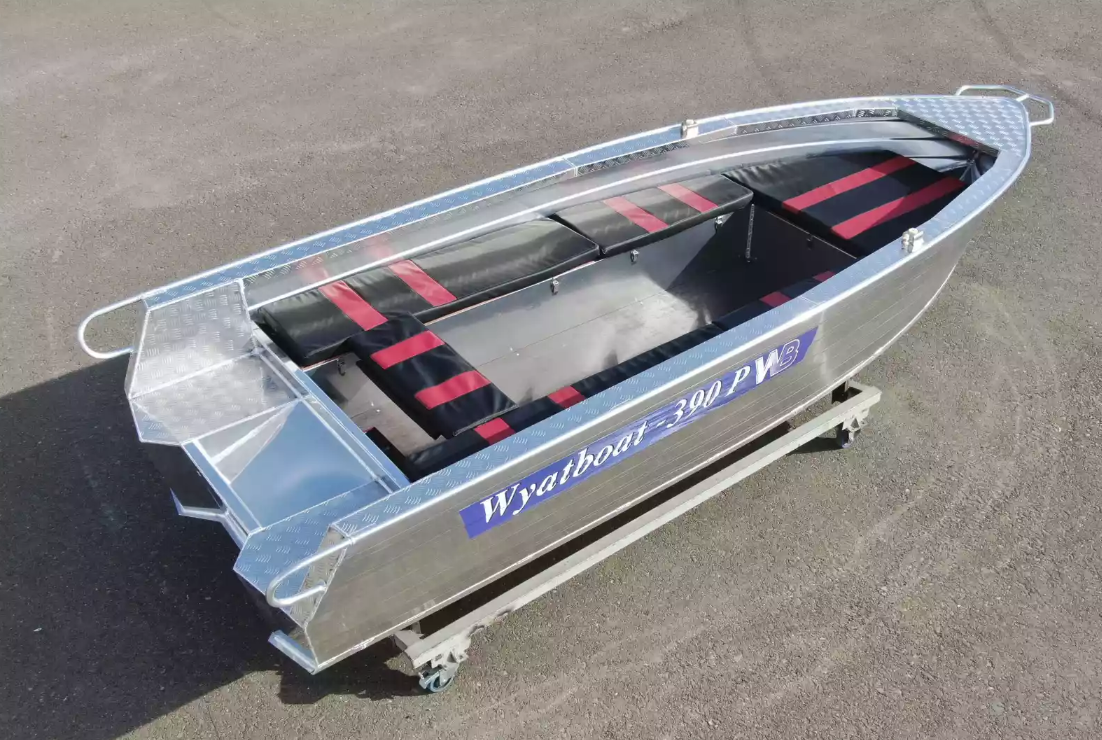 Алюминиевая лодка Wyatboat-390РМ увеличенный борт в Миассе