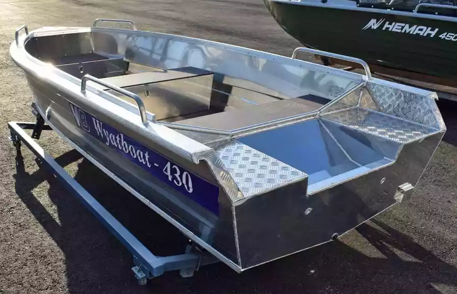 Алюминиевая лодка  Wyatboat-430 Р в Миассе