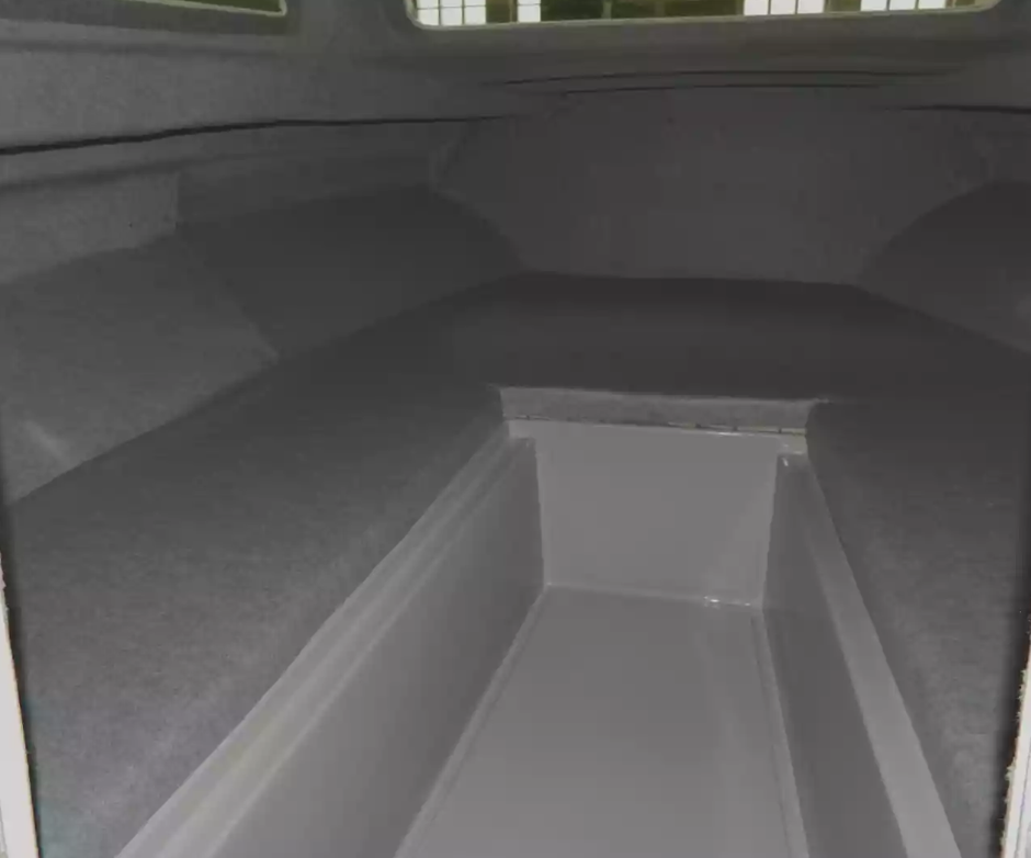 Стеклопластиковый катер Neman-500 в Миассе