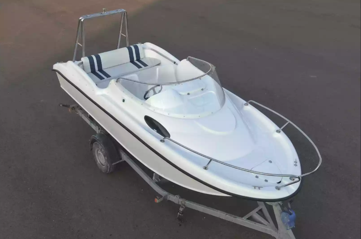 Комбинированный катер Neman-530 с каютой в Миассе