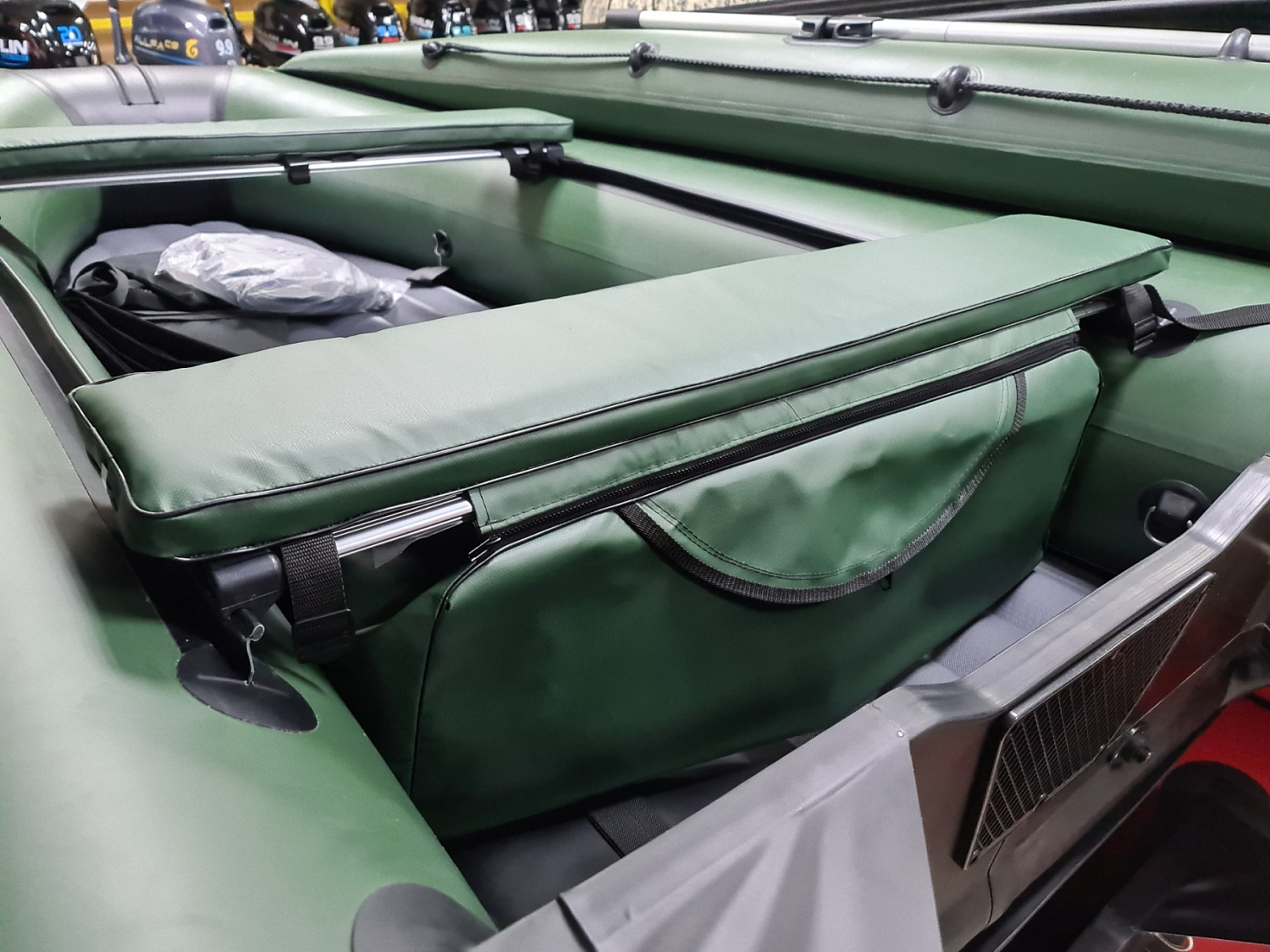 КОМПЛЕКТ МЯГКИХ НАКЛАДОК С СУМКОЙ ДЛЯ ЛОДОК 90Х20 ЗЕЛЕНЫЙ в Миассе