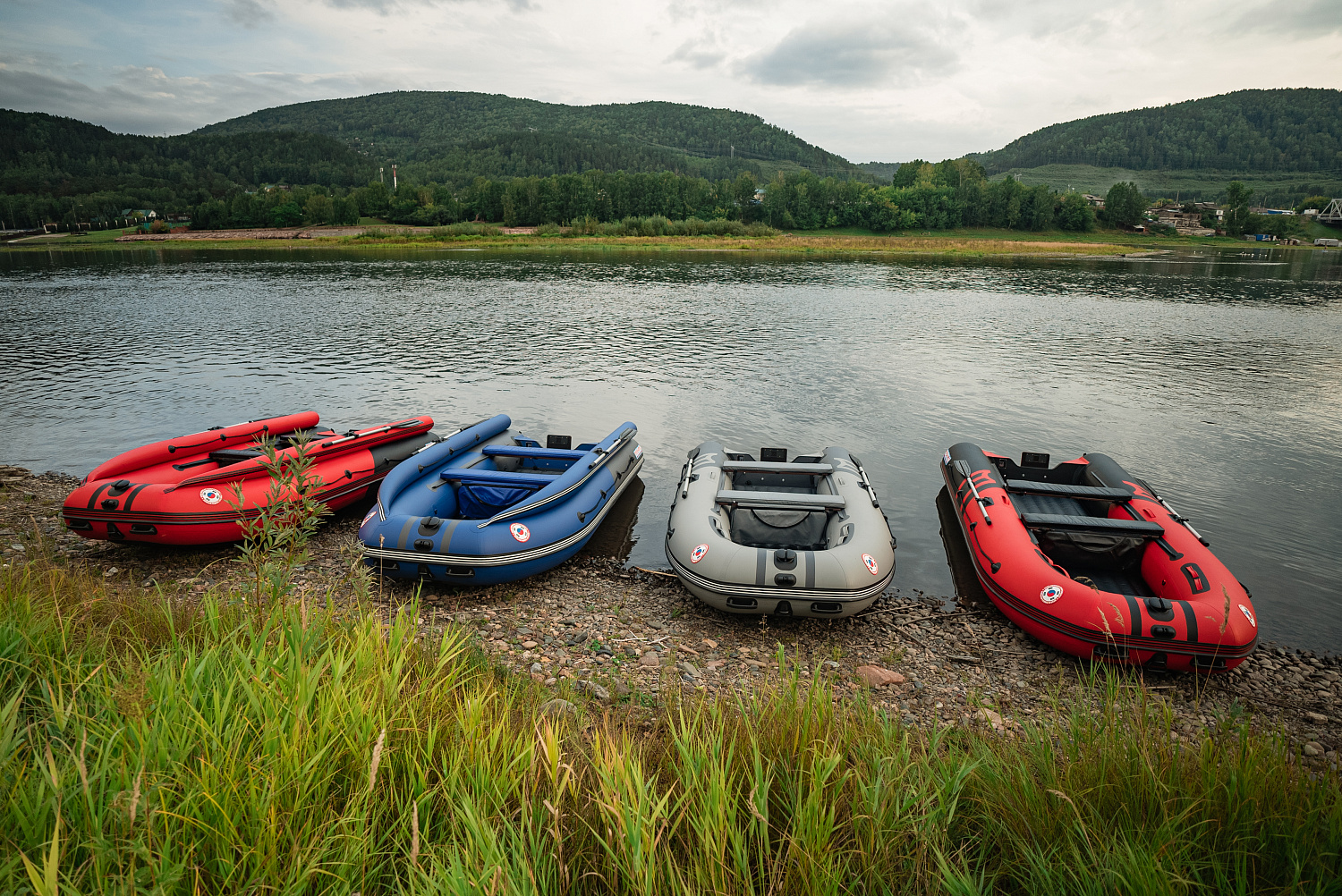 Лодка MISHIMO RIVER FJET PRO 410  под водомет в Миассе